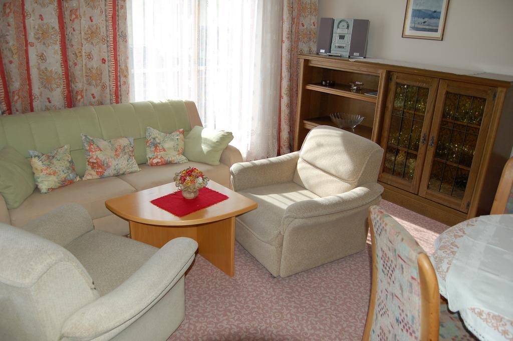 Landhaus St. Rupert Bad Hofgastein Ruang foto