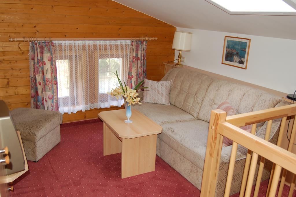 Landhaus St. Rupert Bad Hofgastein Ruang foto